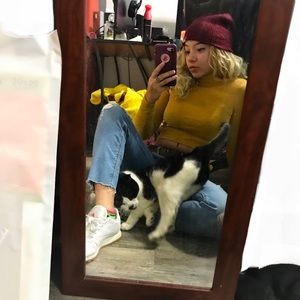 Meet your Posher, Caitlin